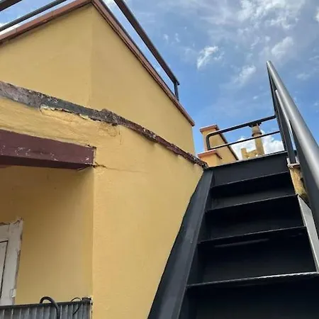 Appartamento Terrace View Attic